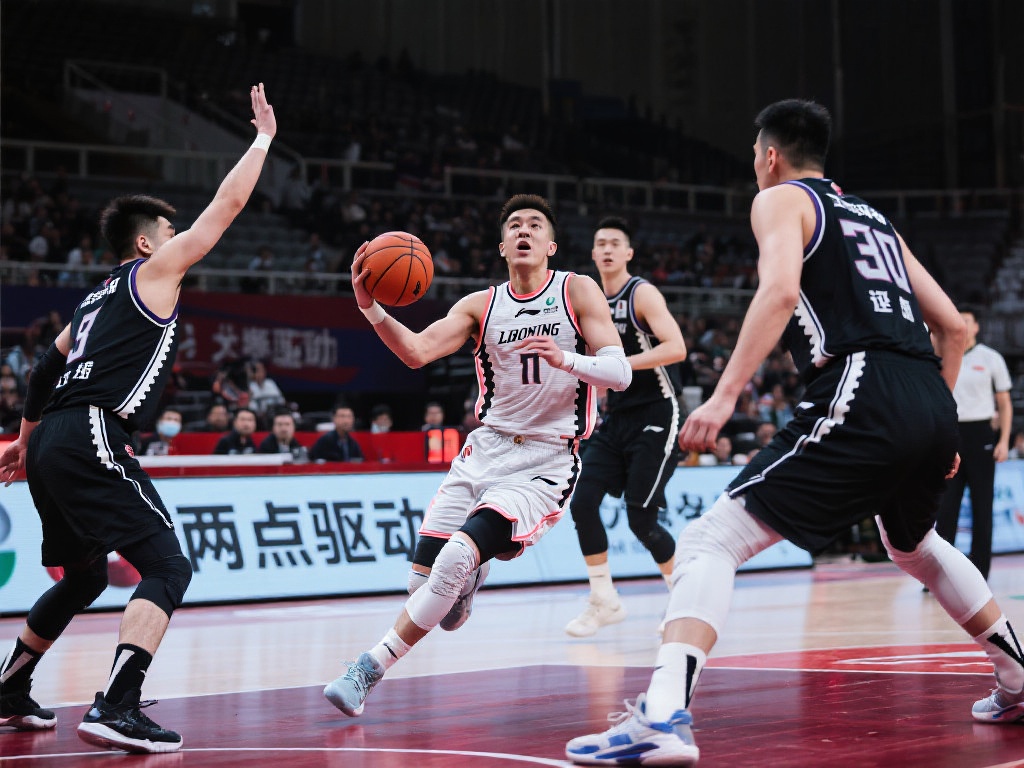 相较于其他球队习惯性依靠单一突破型得分手